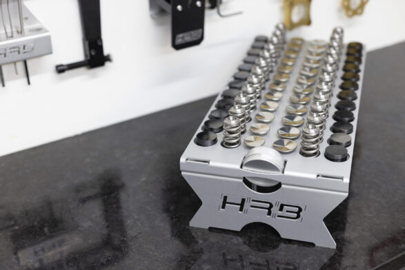 Valve Train Organiser Tray — 4/6-Cylinder